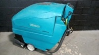 TENNANT 1530 FLOOR CLEANER