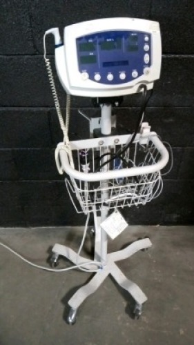 WELCH ALLYN 53NTO PATIENT MONITOR ON ROLLING STAND