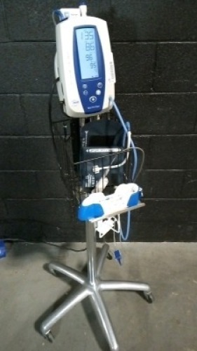 WELCH ALLYN PATIENT MONITOR ON ROLLING STAND