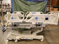 HILL-ROM TOTALCARE P1900 HOSPITAL BED WITH HEAD & FOOTBOARDS