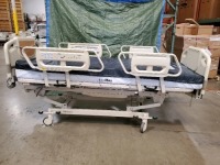 HILL-ROM ADVANTA P1600 HOSPITAL BED WITH HEAD & FOOTBOARDS