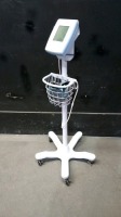 WELCH ALLYN PROBP 2400 BP MONITOR ON ROLLING STAND