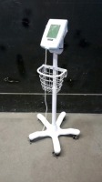 WELCH ALLYN PROBP 2400 BP MONITOR ON ROLLING STAND