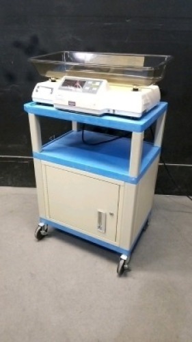 OLYMPIC MEDICAL 56320 INFANT SCALE ON ROLLING CART