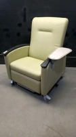 RECLINER