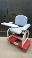 MARKET LAB BLOOD DRAW CHAIR