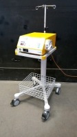 MEDTRONIC 40-402-1 AQUAMANTYS ESU ON ROLLING CART