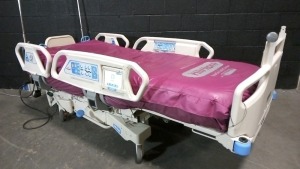 HILL-ROM TOTALCARE P1900 HOSPITAL BED W/HEAD & FOOTBOARD