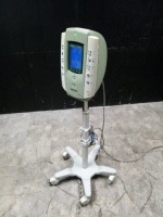 STRYKER SMART PUMP TORNIQUET SYSTEM ON ROLLING STAND