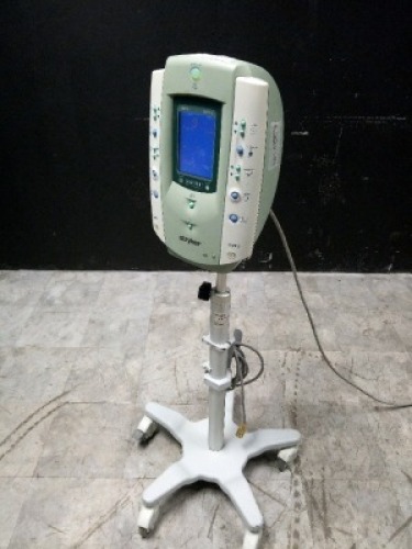 STRYKER SMART PUMP TORNIQUET SYSTEM ON ROLLING STAND