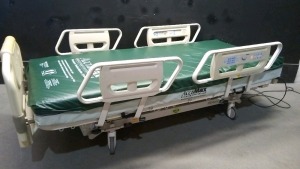 HILL-ROM P1600 ADVANTA HOSPITAL BED WITH FOOT BOARD (SCALE)