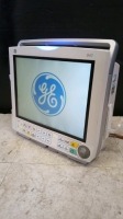 GE B40 PATIENT MONITOR WITH MULTI-PARAMETER MODULE