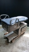 BREWER ACCESS POWER EXAM CHAIR