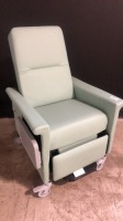 RECLINER