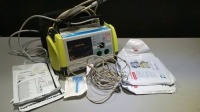 ZOLL M-SERIES BIPHASIC DEFIB WITH 3 LEAD ECG, ANALYZE, BATTERY