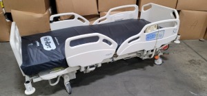 HILL-ROM CAREASSIST ES HOSPITAL BED W/HEAD & FOOTBOARDS