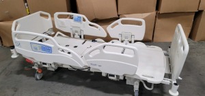 HILL-ROM CAREASSIST ES HOSPITAL BED W/HEAD & FOOTBOARDS