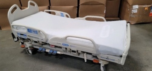 HILL-ROM VERSACARE HOSPITAL BED W/SCALE,HEAD & FOOTBOARDS