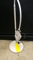 WELCH ALLYN LS-135 EXAM LIGHT