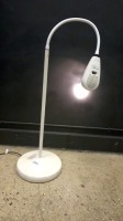 WELCH ALLYN LS-135 EXAM LIGHT