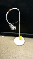 WELCH ALLYN LS-135 EXAM LIGHT
