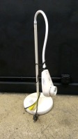 WELCH ALLYN LS-135 EXAM LIGHT