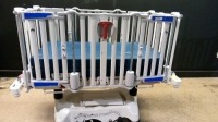 STRYKER CUB INFANT CRIB WITH SCALE