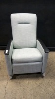 RECLINER