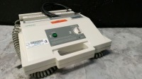SIEMENS BURDICK DC200 DEFIB WITH PADDLES