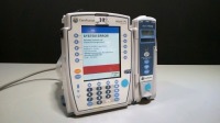 CAREFUSION ALARIS PC 8015 INFUSION PUMP WITH ALARIS PUMP 8100 SERIES MODULE