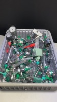 LOT OF OXYGEN REGULATORS