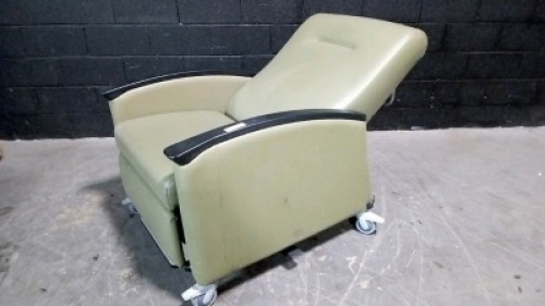 RECLINER