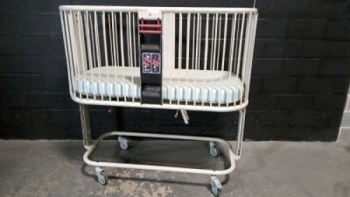 MIDMARK 500 INFANT CRIB