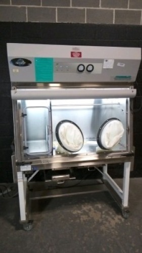 NUAIRE PR 797-400 ASEPTIC ISOLATOR