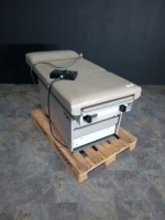 RITTER 105 EXAM TABLE WITH FOOTSWITCH