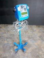 GE PRO 400 VITAL SIGN MONITOR ON ROLLING STAND