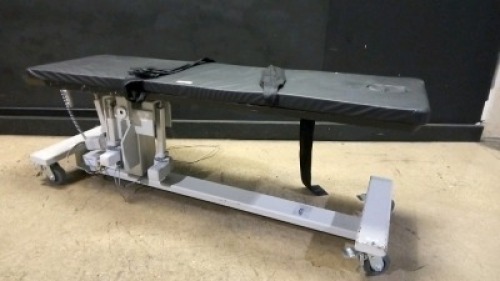 STI STREAMLINE 3 PAIN MANAGEMENT TABLE WITH HAND CONTROL