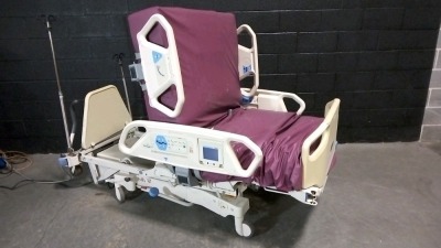 HILL-ROM TOTAL CARE P1900 HOSPITAL BED W/HEAD & FOOTBOARD & SCALE