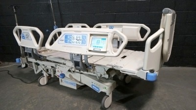 HILL-ROM TOTALCARE P1900 HOSPITAL BED W/FOOTBOARD & SCALE