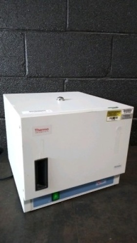 THERMO SCIENTIFIC PRECISION INCUBATOR