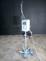 CAREFUSION INFANT FLOW VENTILATOR ON ROLLING STAND