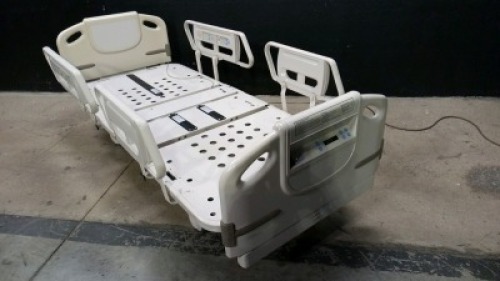 HILL-ROM ADVANTA HOSPITAL BED