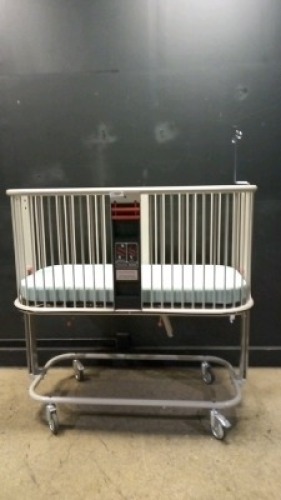 PEDIGO 500 INFANT CRIB