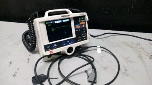 MEDTRONIC/PHYSIO-CONTROL LIFEPAK 20E DEFIB WITH 3 LEAD ECG, ANALYZE, PADDLES
