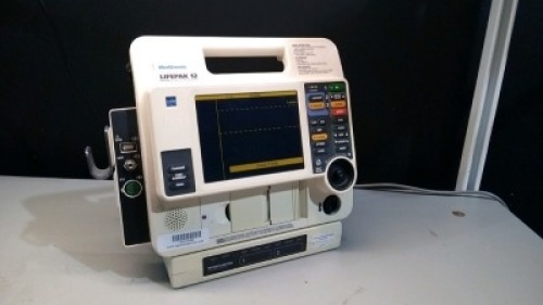MEDTRONIC/PHYSIO-CONTROL LIFEPAK 12 BIPHASIC DEFIB WITH PACING, 3 LEAD ECG, ANALYZE