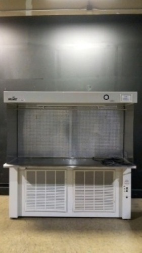 NUAIRE NU-301-636 LAB HOOD