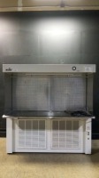 NUAIRE NU-301-636 LAB HOOD