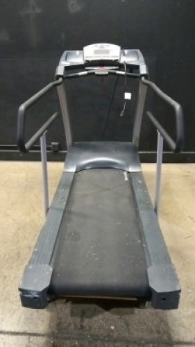 SPORTS ART 6320 HR TREADMILL