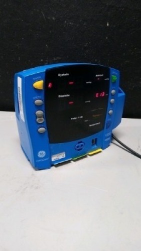 GE DINAMAP CARESCAPE V100 PATIENT MONITOR