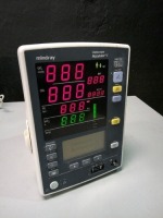 MINDRAY ACUTORR V PATIENT MONITOR